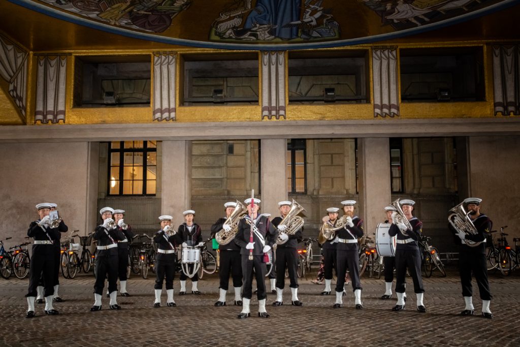 Søværnets Tambourkorps var med til at gøre Stærekassemøderne festlige. 